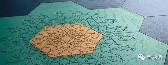 创意与革新：精美绝伦的六边形几何雕花木地板